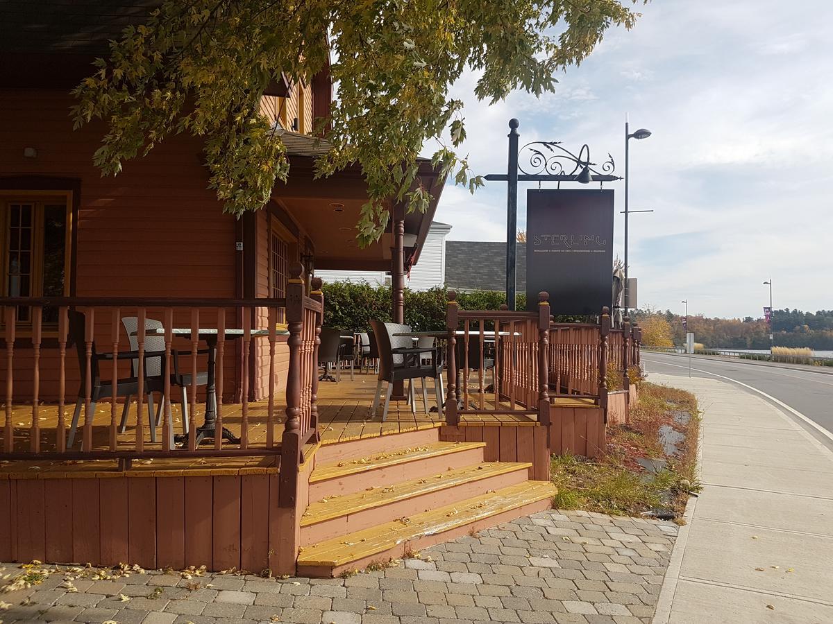 1-Bedroom Cozy Suite #23 By Amazing Property Rentals Gatineau Exteriör bild